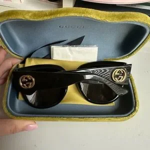 Gucci | Accessories | Womens Gucci Black Oversized 